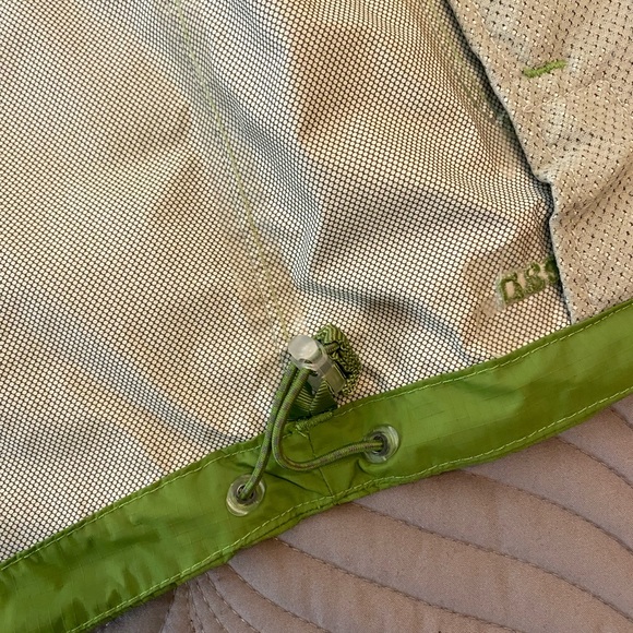 L.L.Bean windbreaker jacket. Bright green, women’s medium. - Picture 7 of 11